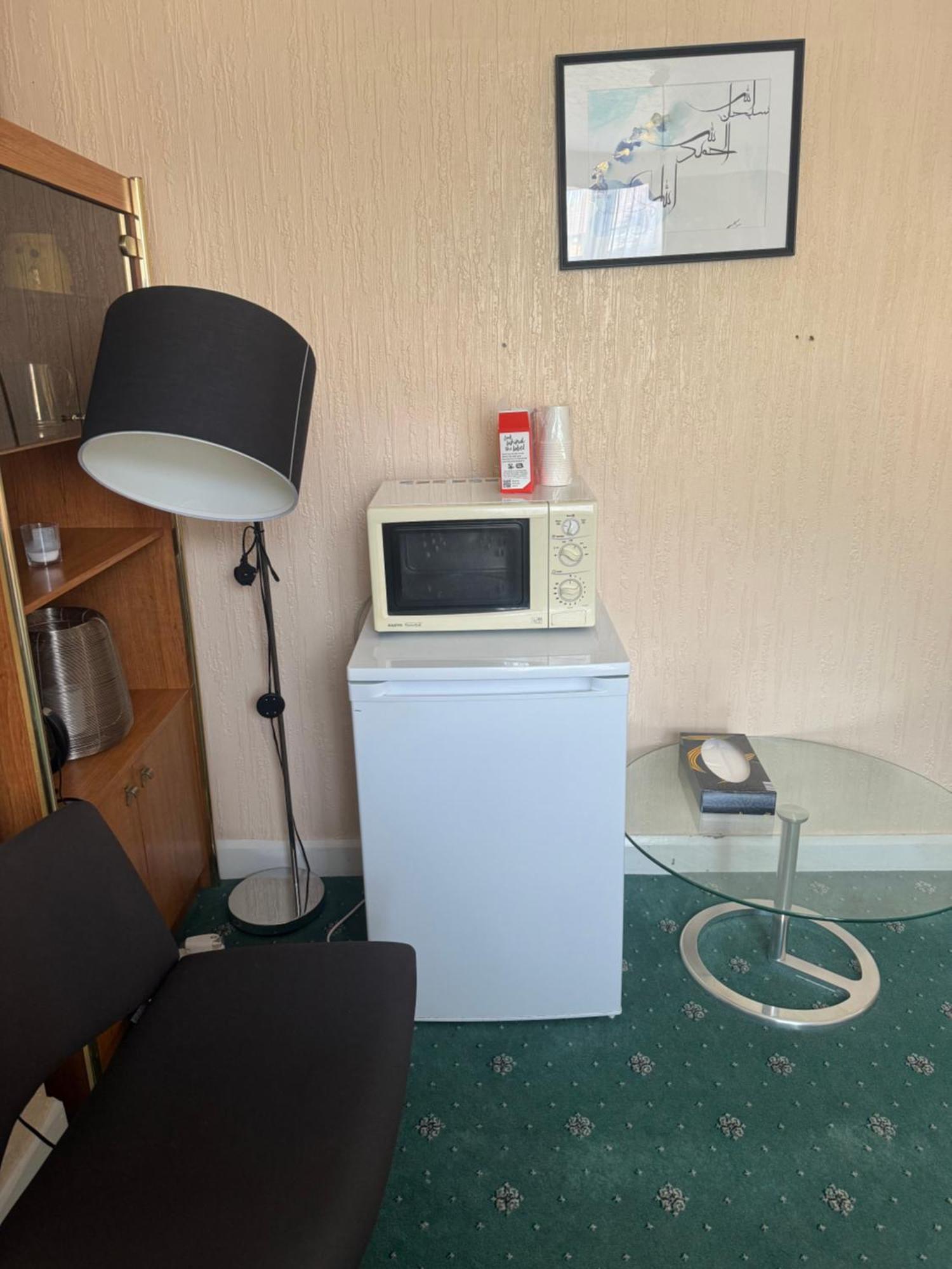 Room Canvey Island Bagian luar foto